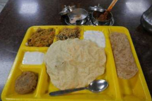 Saravana Bhavan Radhakrishnan Salai food