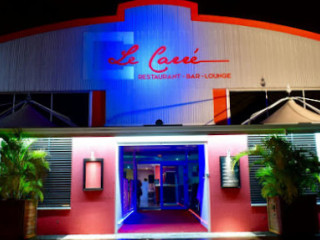 Le CarrÉ Restaurant Bar Lounge