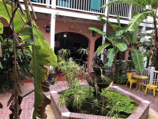 The Courtyard Juice And Fitness Center